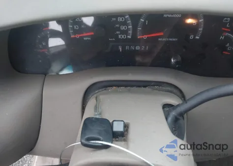 2001 Ford F-150 King Ranch Edition/Lariat/Xlt from USA, damaged, VIN 1FTRW08L81KE30191